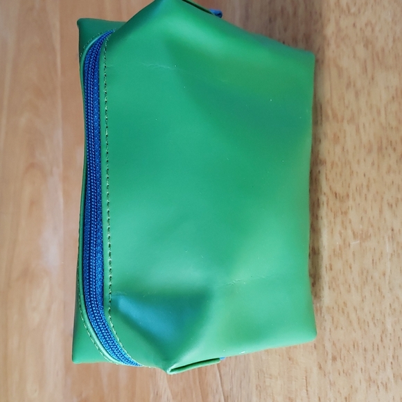 Lancome Makeup Bag - Picture 3 of 7